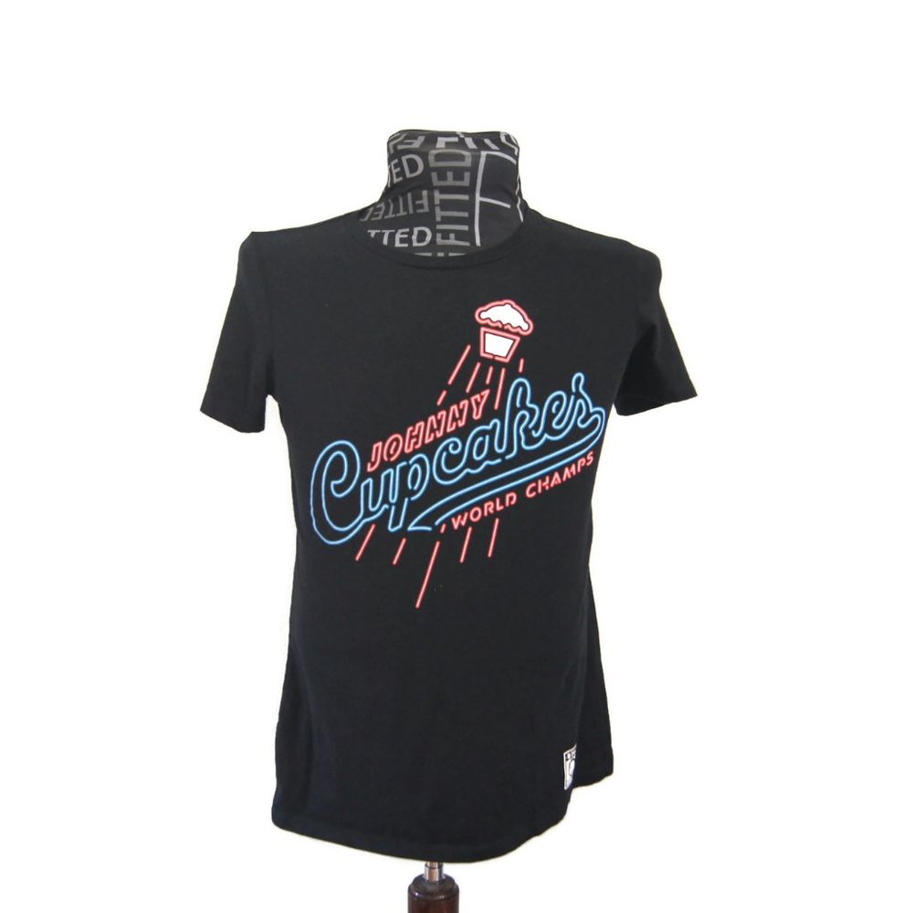 Johnny Cupcakes Women's Black T-Shirt Size X-Large